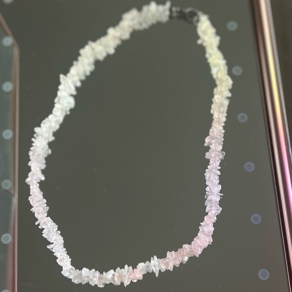Rose Quartz Chip Beads Necklace - Picture 4 of 4